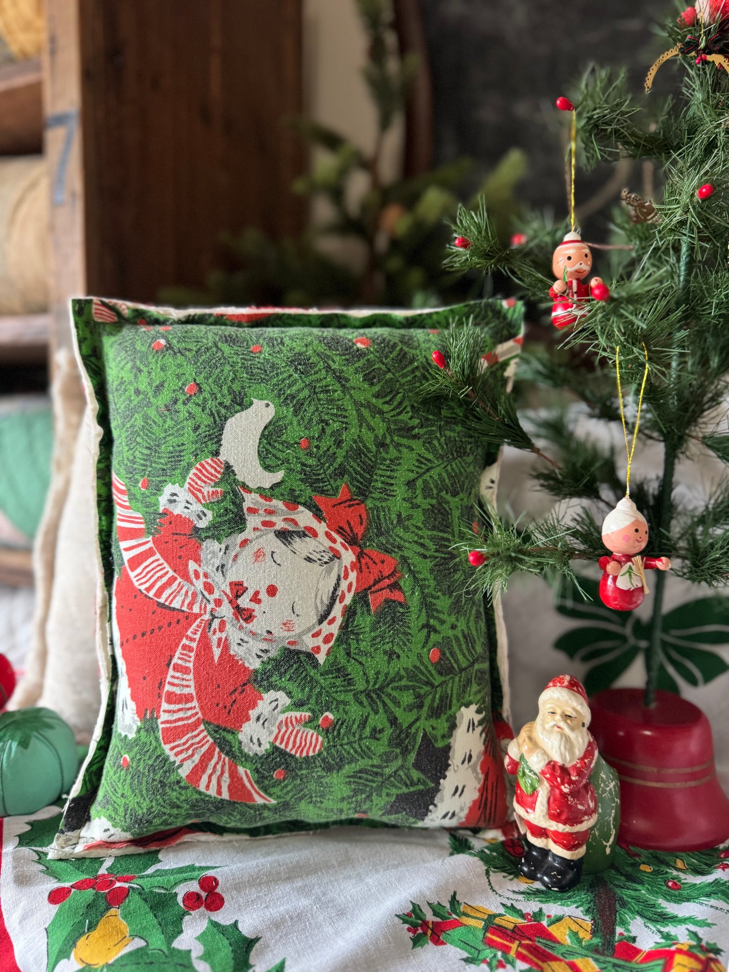 Vintage Santa Face Pillow 2