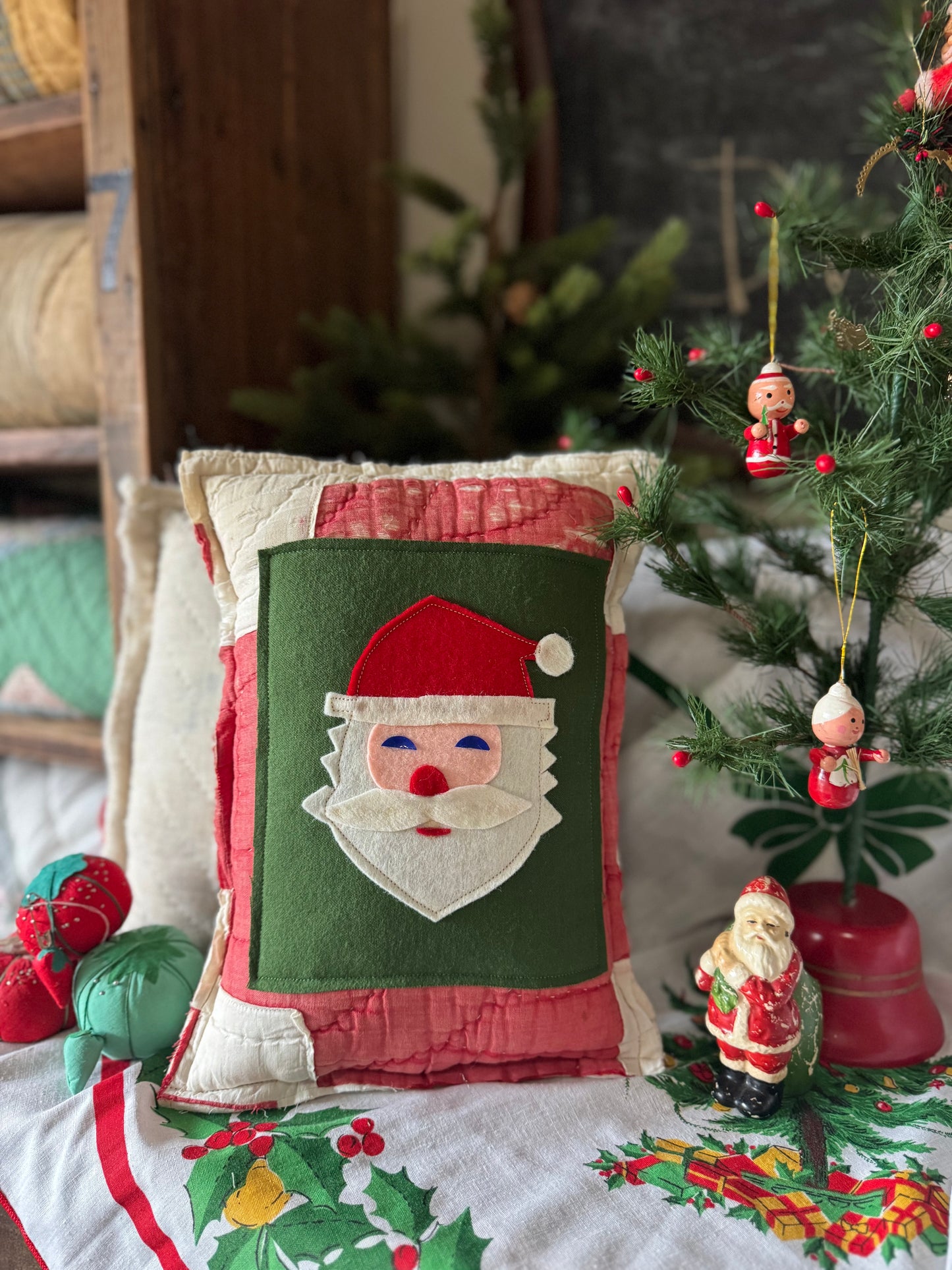 Vintage Santa Face Pillow 3