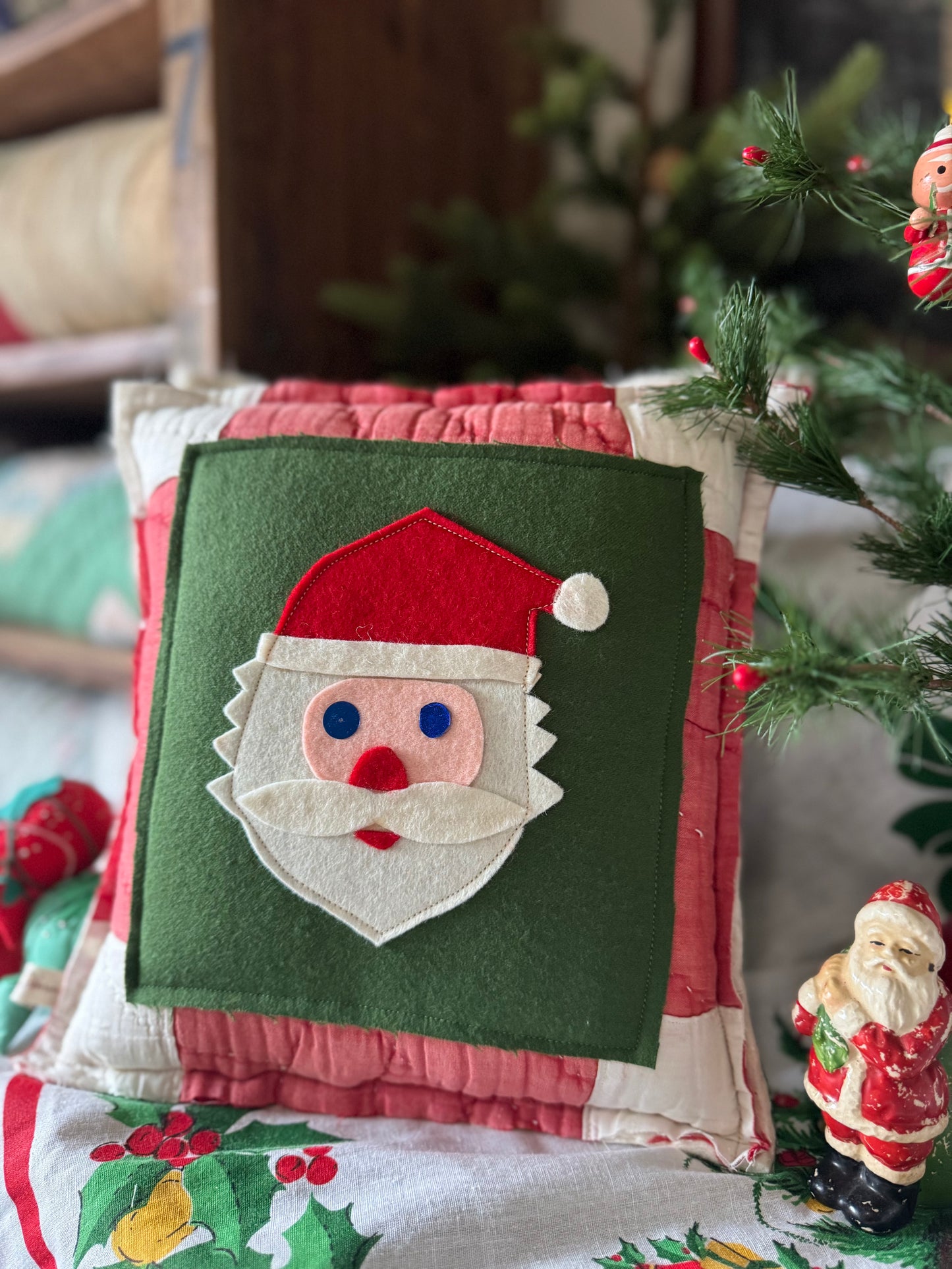 Vintage Santa Face Pillow 4