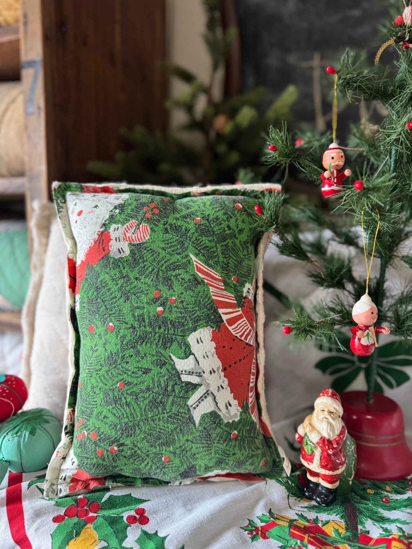 Vintage Santa Face Pillow 3