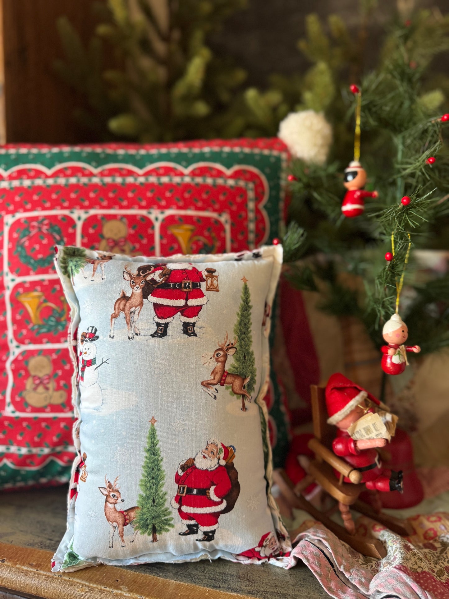 Handmade Felt Santa Mini Pillow 8