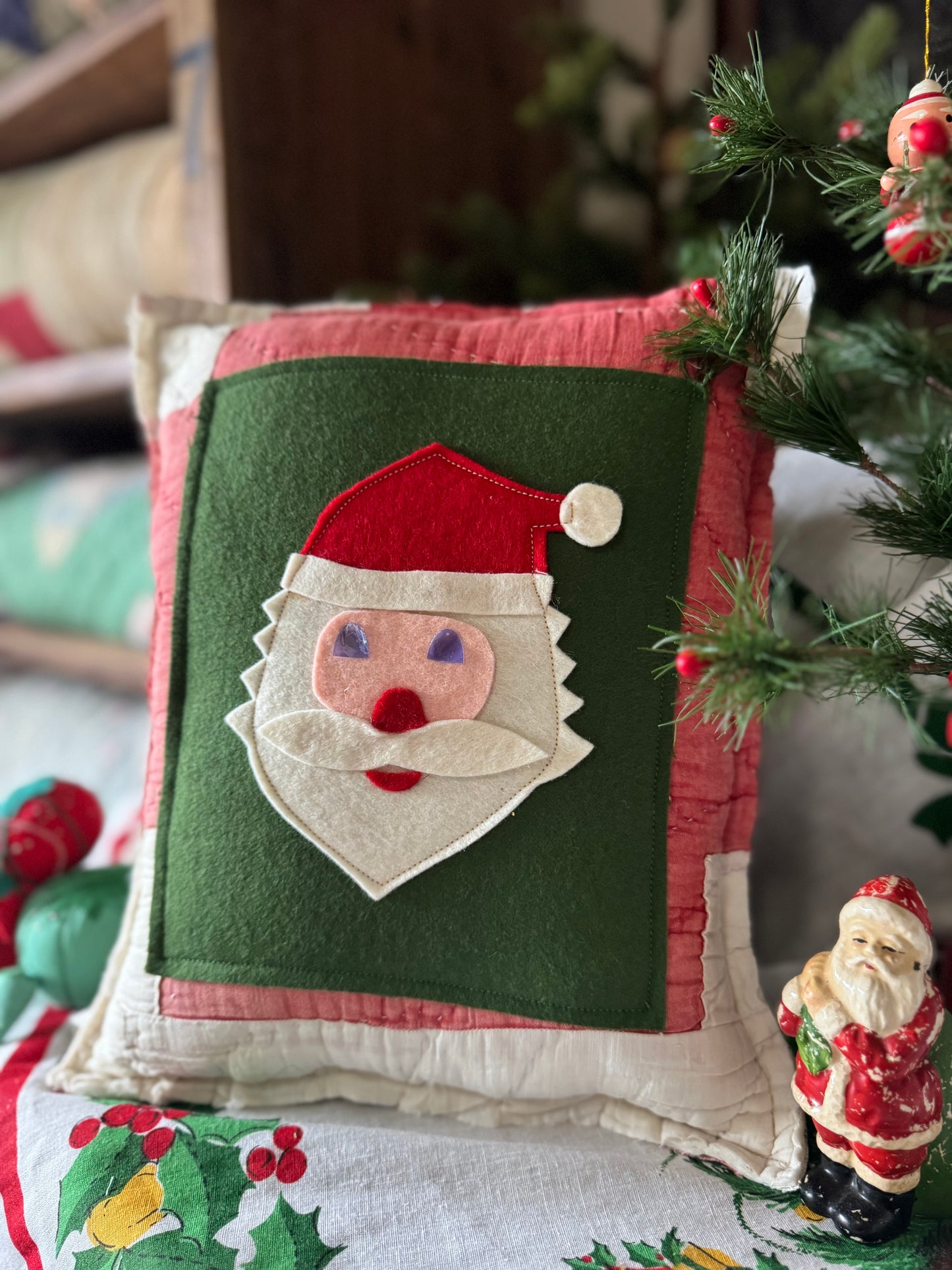 Vintage Santa Face Pillow 2