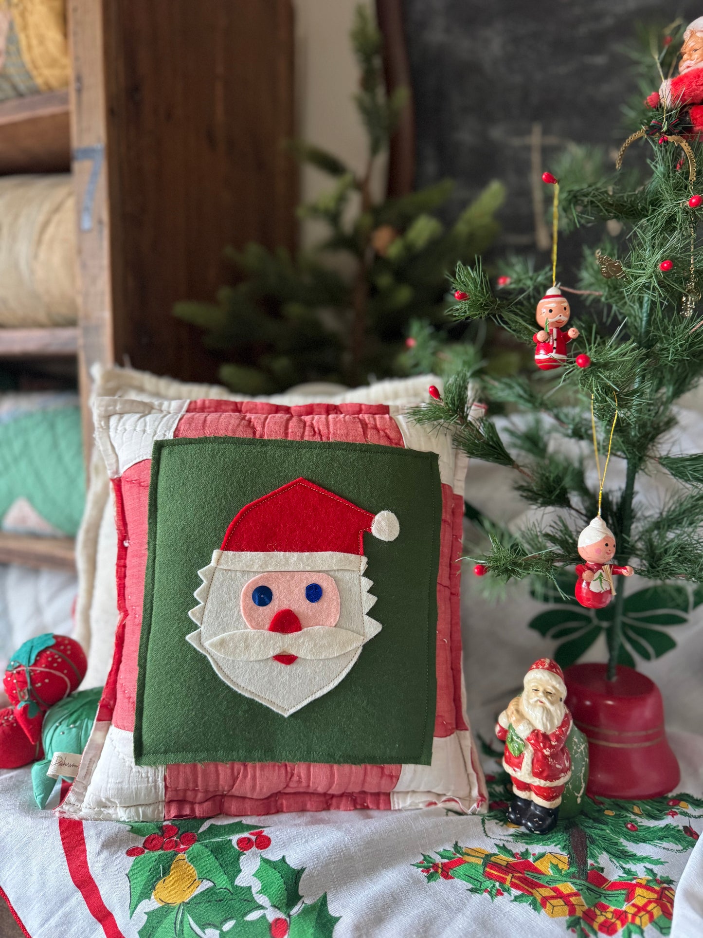 Vintage Santa Face Pillow 4