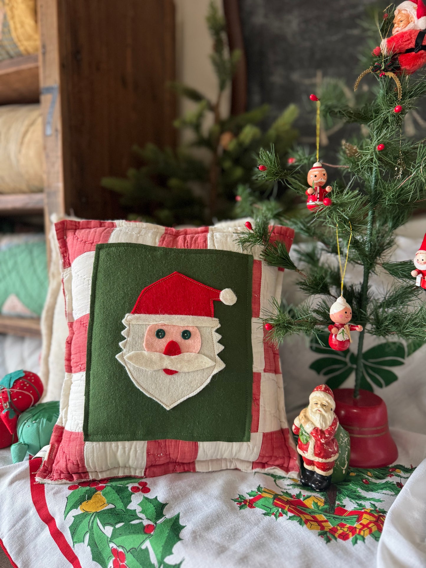 Vintage Santa Face Pillow 6