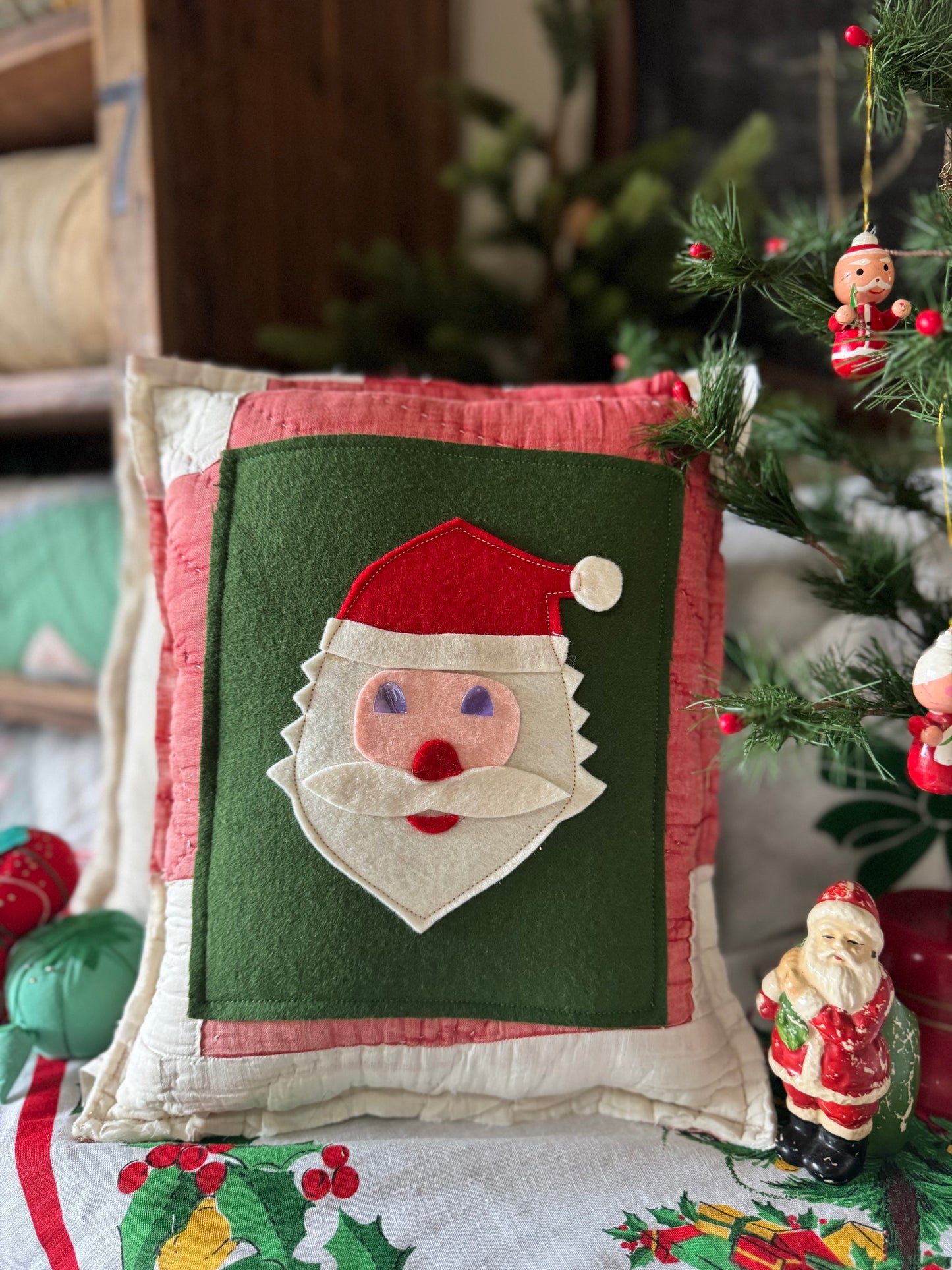 Vintage Santa Face Pillow 2
