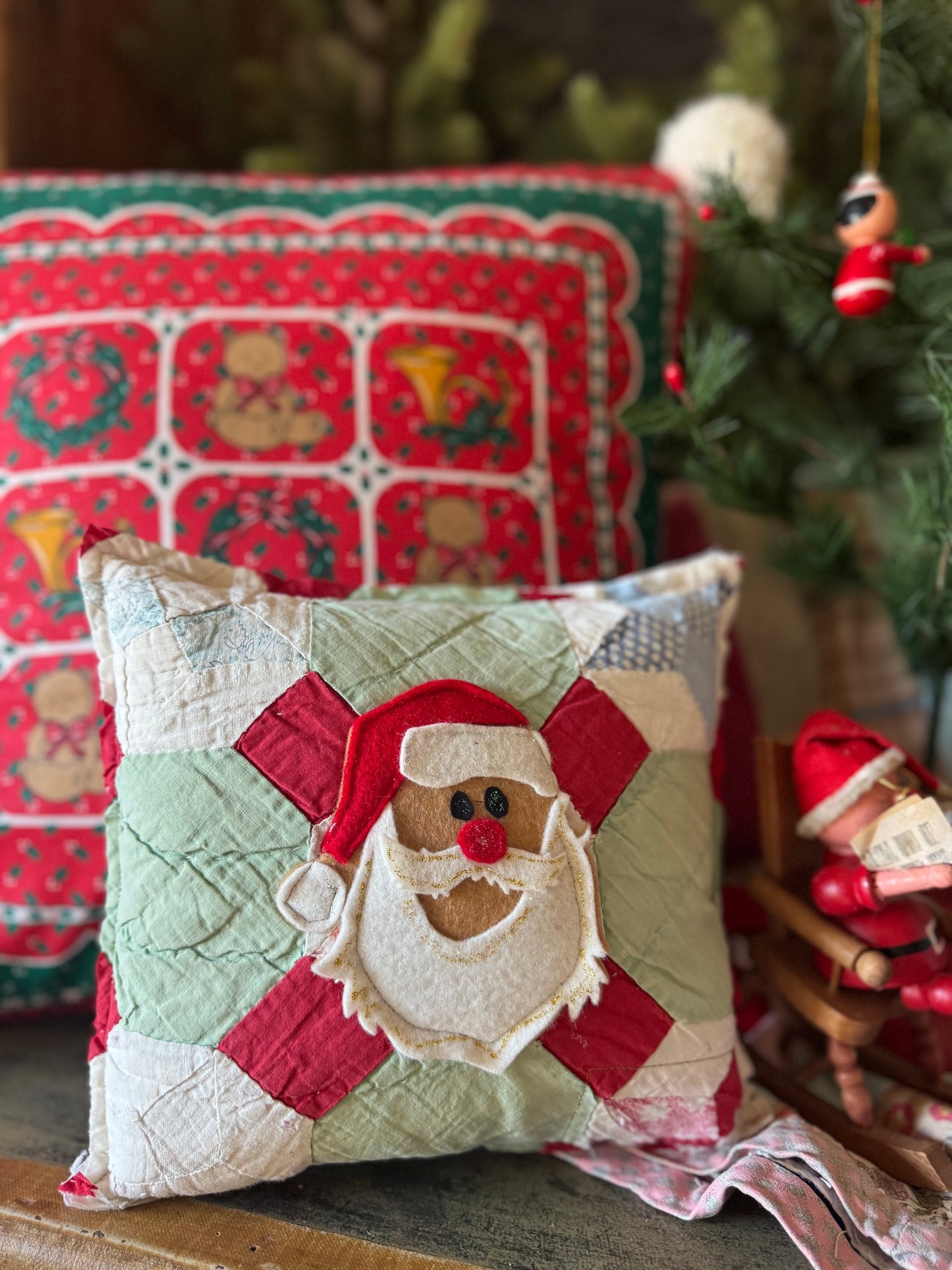 Handmade Felt Santa Mini Pillow 9