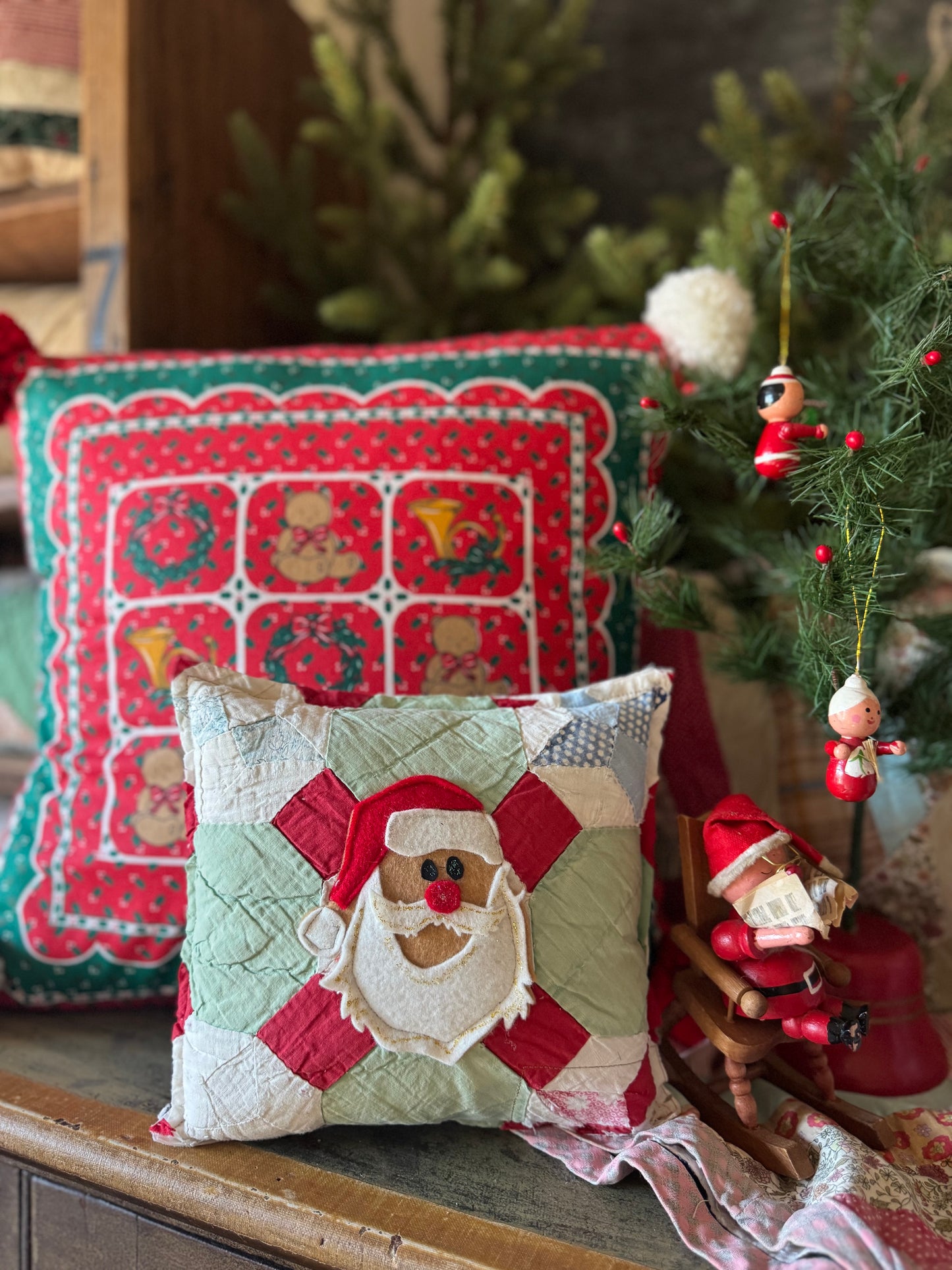 Handmade Felt Santa Mini Pillow 9