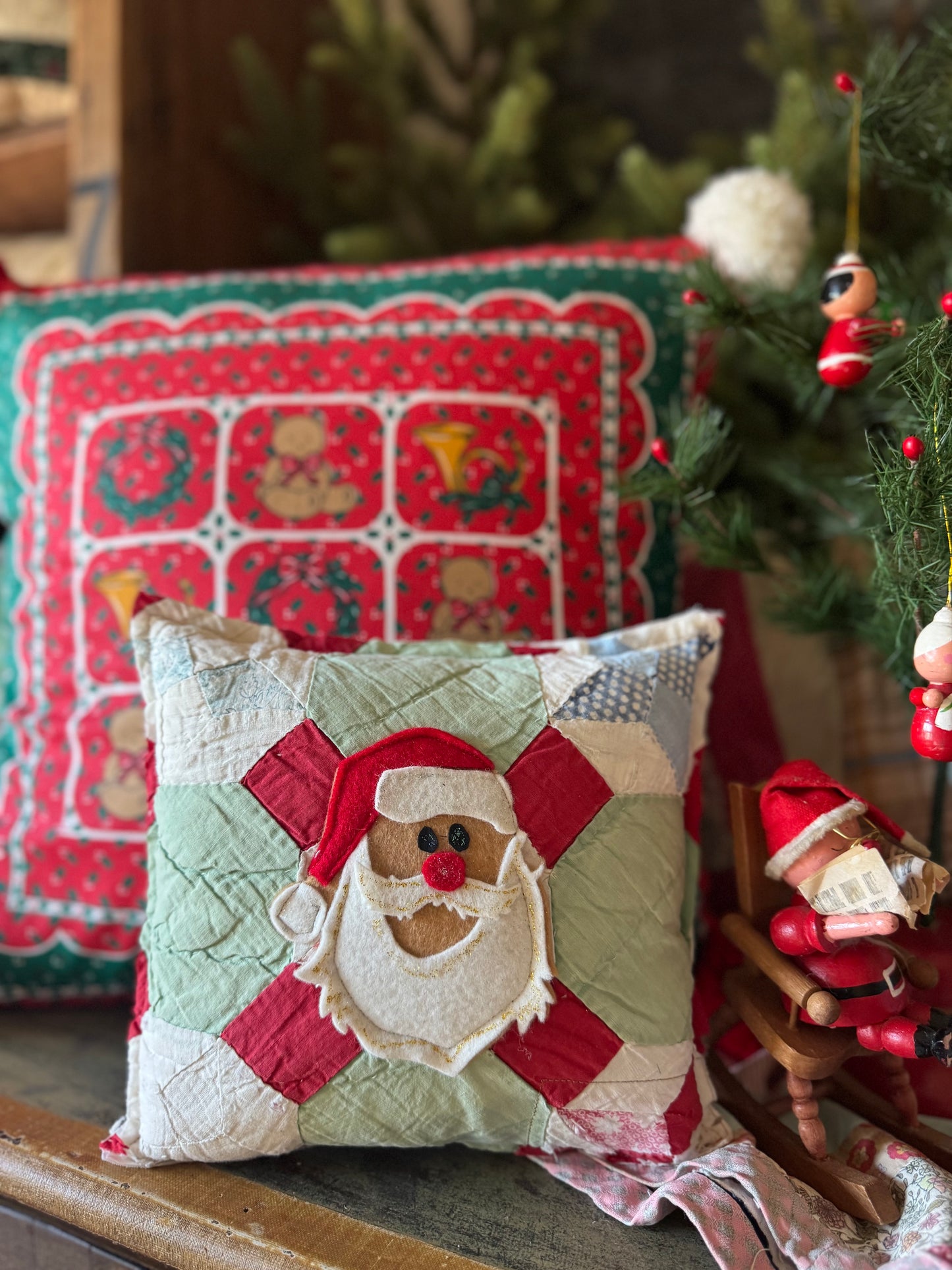 Handmade Felt Santa Mini Pillow 9